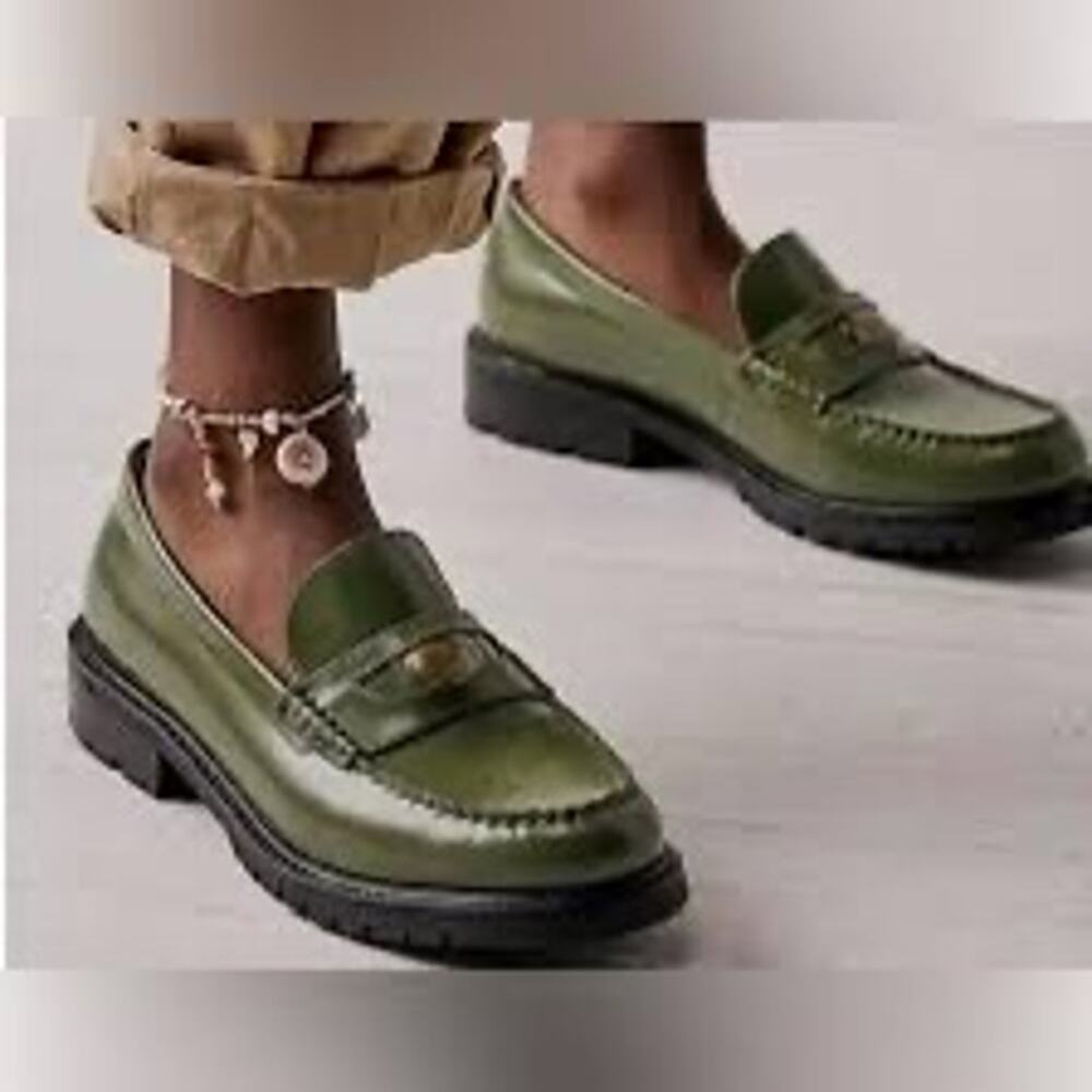 NWOB / Free People Liv Loafers /  Serpent Green / sz 39.5